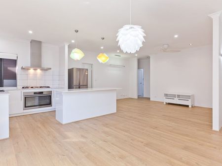 174 Weaponess Road, Wembley Downs - Photo 5