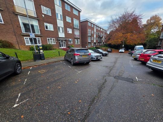 2 bedroom flat to rent - Photo 1