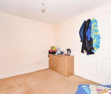 Newbury, Berkshire, RG14 - Photo 3