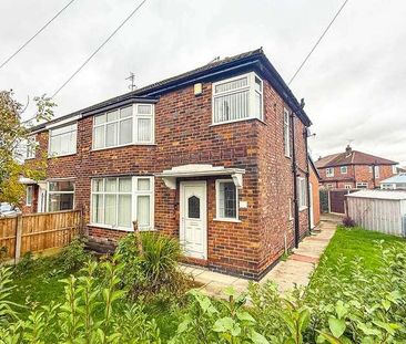 Mount Drive, Urmston, Manchester, M41 - Photo 4