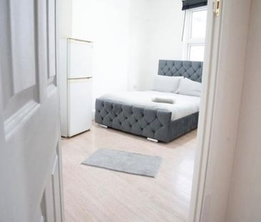 Room in a Shared House, Ranelagh Road, N22 - Photo 2