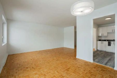 Thimens — 3 1/2 - Photo 2