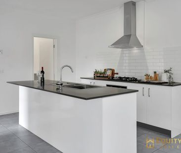 Spacious 4-Bed + Study Home for Lease in Quiet Manor Lakes Pocket - Photo 3