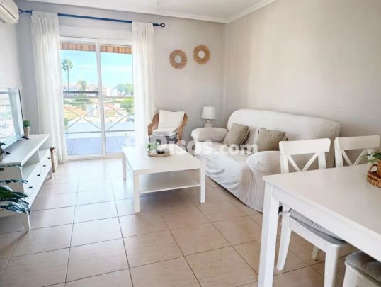 Apartamento en alquiler en Las Marinas - Photo 1