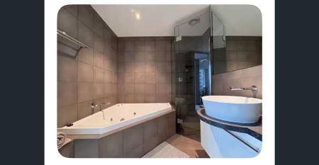 A stone throw away from F1 Albert Park - Photo 3