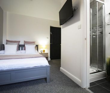 1 bedroom in a house share to rent - Photo 4