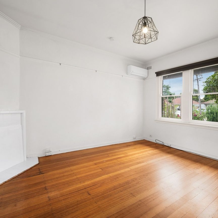 118 Dunstan Parade, Port Melbourne VIC 3207 - House For Rent | Domain - Photo 1