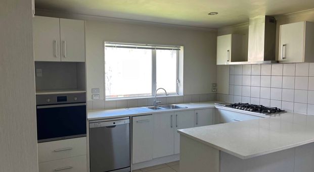 6 Te Ironui Place - Photo 1