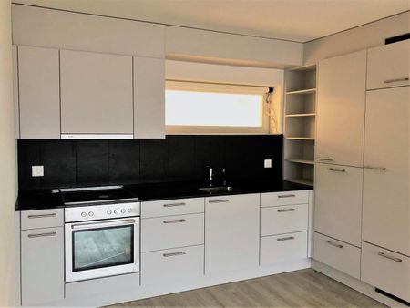 3.5 Zimmer, 76 m², 2. Stock - Photo 3