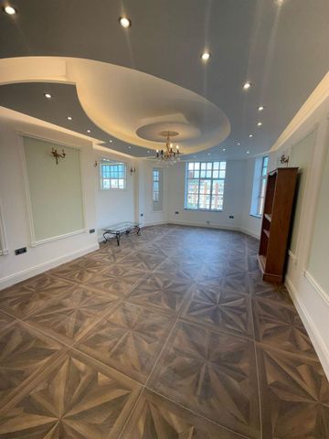 Clive Court, London - Photo 2