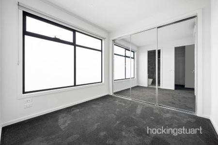 Luxury meets convenience - Photo 5