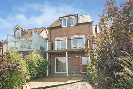 3 bedroom terraced house to rent - Photo 2
