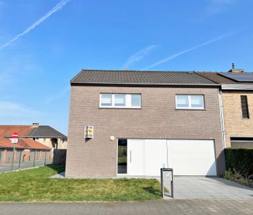 Halfopen woning met 3 slaapkamers, tuin en garage. - Photo 6