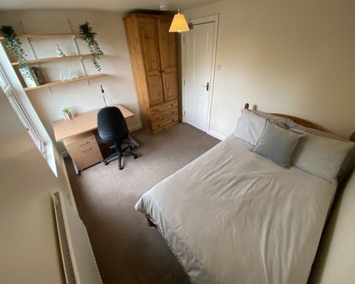 5 Bedrooms, 12 Irving Road – Student Accommodation Coventry - Photo 1