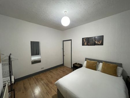 4 Bed Terraced House, Knoclaid Road, L13 - Photo 5