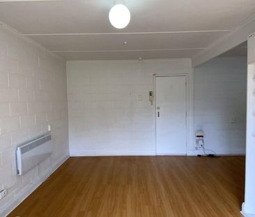 Budget accomadation in great location! - Photo 1