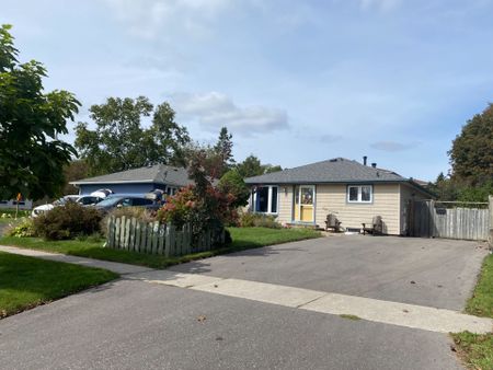 For Lease - 691 Wesley Drive, Oshawa, Ontario - Photo 5