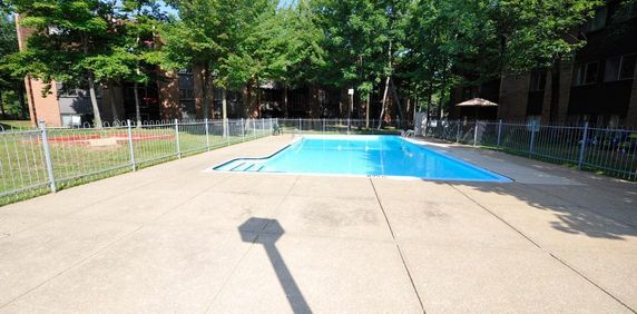 4 1/2 Charny Tout inclus Piscine septembre - Photo 2