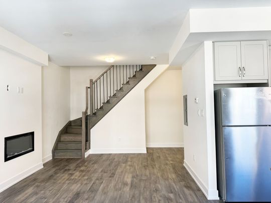 For Lease - 6 Sayers Lane Unit# 5, Richmond Hill, Ontario - Photo 1