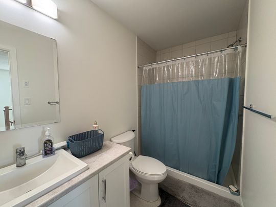 400 Buckthorn Dr, Kingston, ON K7P 0V6 - Photo 1