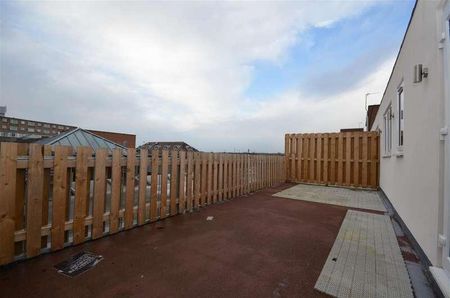 Park Farm Drive, Allestree, Derby, DE22 - Photo 2