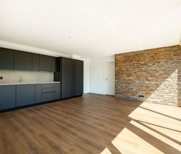 Moderne 2.5-Zimmer-Attikawohnung in grüner Oase in Pfäffikon - Will... - Foto 6