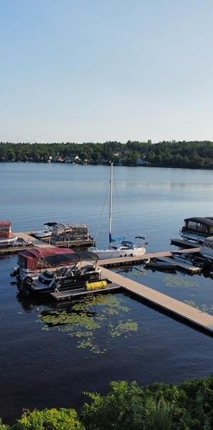 Condo BORD DE L'EAU à Louer - Photo 1