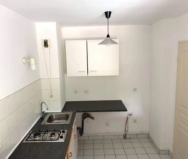 Location Appartement 2 pièces 37m² LILLE 59000 - Photo 2