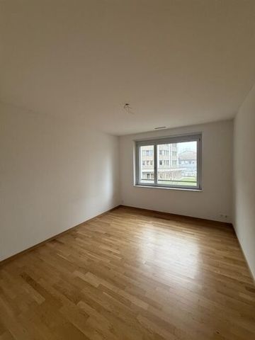 La vie citadine rencontre la tranquillité Appartement élégant de 3,5 pièces - Photo 2