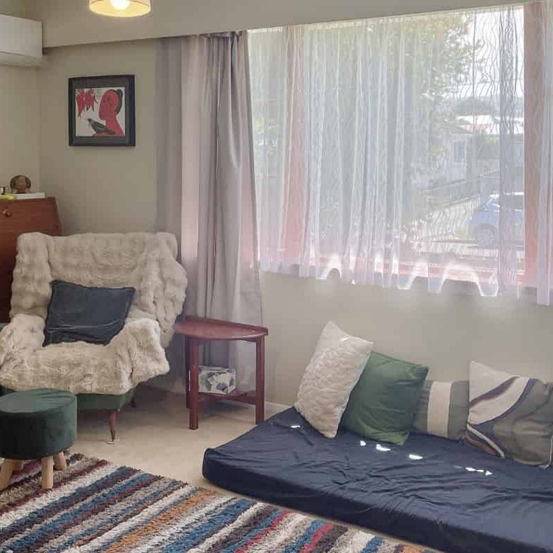 2 Bedrooms Home Waiwhetu - Photo 1