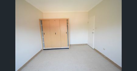 3 BEDROOM UNIT IN A COVENIENT LOCATIONS! - Photo 4