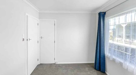 LEVIN - 3 BEDROOMS - Photo 2