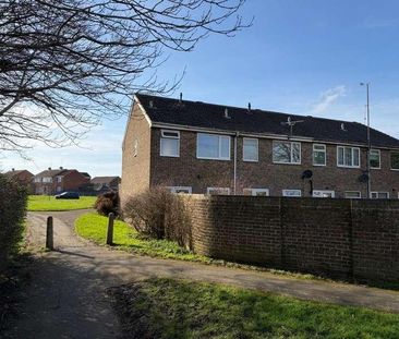 Larksfield, Covingham, Swindon, SN3 - Photo 4