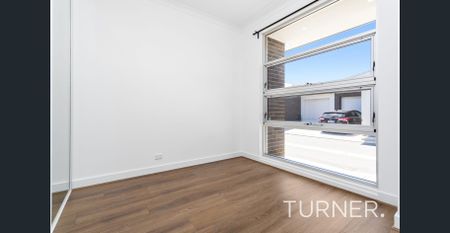 Modern 3 Bedroom Home in a Great Location - Photo 4