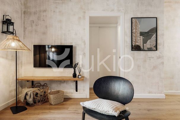 3 room luxury Apartment for rent in Barcelona, Catalonia - Photo 1