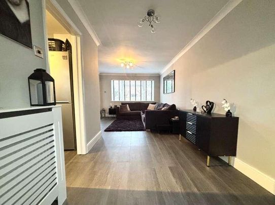 James Copse Road, Waterlooville, PO8 - Photo 1