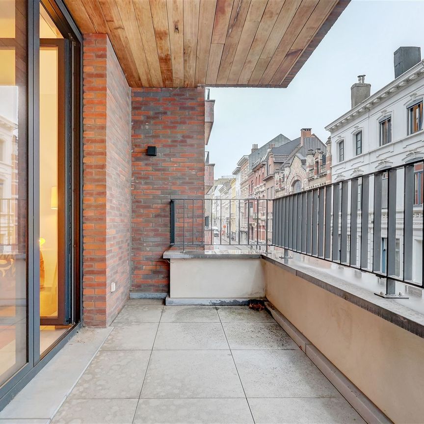 Prachtig appartement met 2 slaapkamers, terras en staanplaats - Foto 1