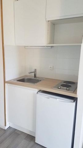 Appartement rénové en 2022 - Photo 3