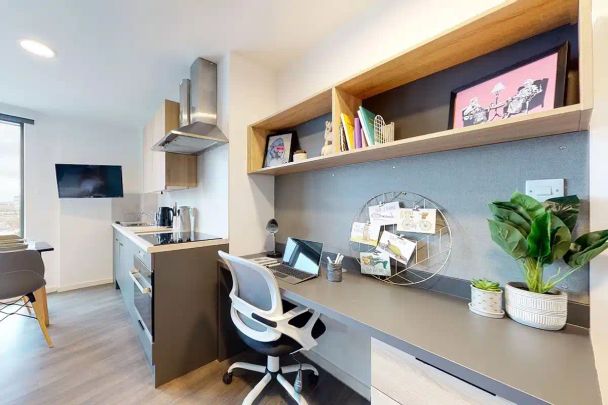 Silver Studio - Photo 1