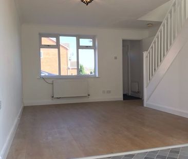 2 Bed Semi-Detached House, Barrow Hill Road, M8 - Photo 3