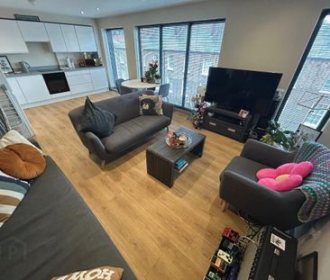Apt 12, 1 Sussex Place, Belfast, BT2 8AL - Photo 1