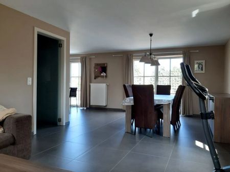 Zeer ruim drie slaapkamer appartement te Lommel - Photo 5