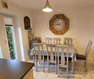 5 bedroom townhouse to rent - Photo 3