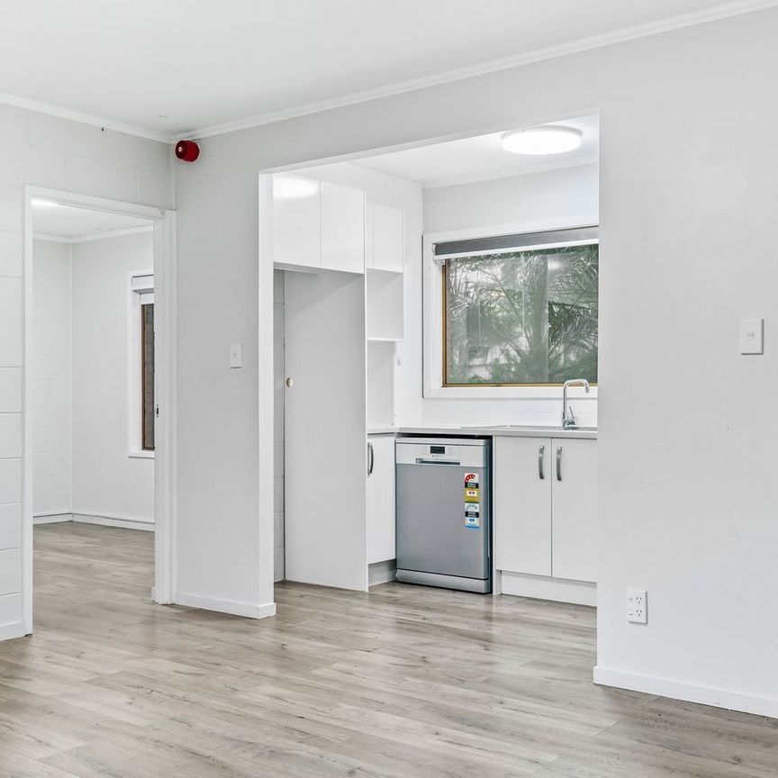 1-Bed Apartment in Epsom’s Premium Location - Photo 1