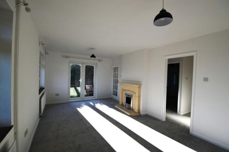 2 bedroom detached bungalow to rent - Photo 4