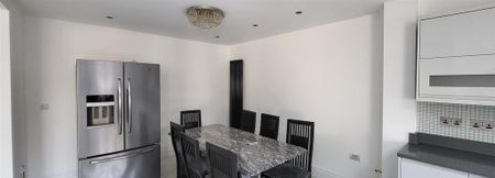 5 bedroom semi-detached house to rent - Photo 2