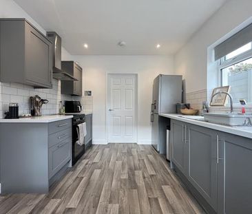 3 bedroom detached house to rent - Photo 4