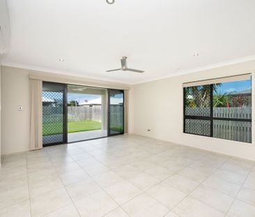 4 Ellenor Street, Mount Low. - Photo 2