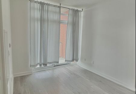 For Lease - 1010 Dundas Street Unit# 317, Whitby, Ontario - Photo 3