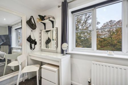 2 bedroom end of terrace house to rent - Photo 4